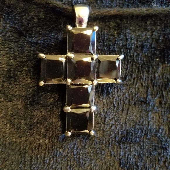 Ludia Black Magnetic Cross Brooch,  Religious - Picture 5 of 6